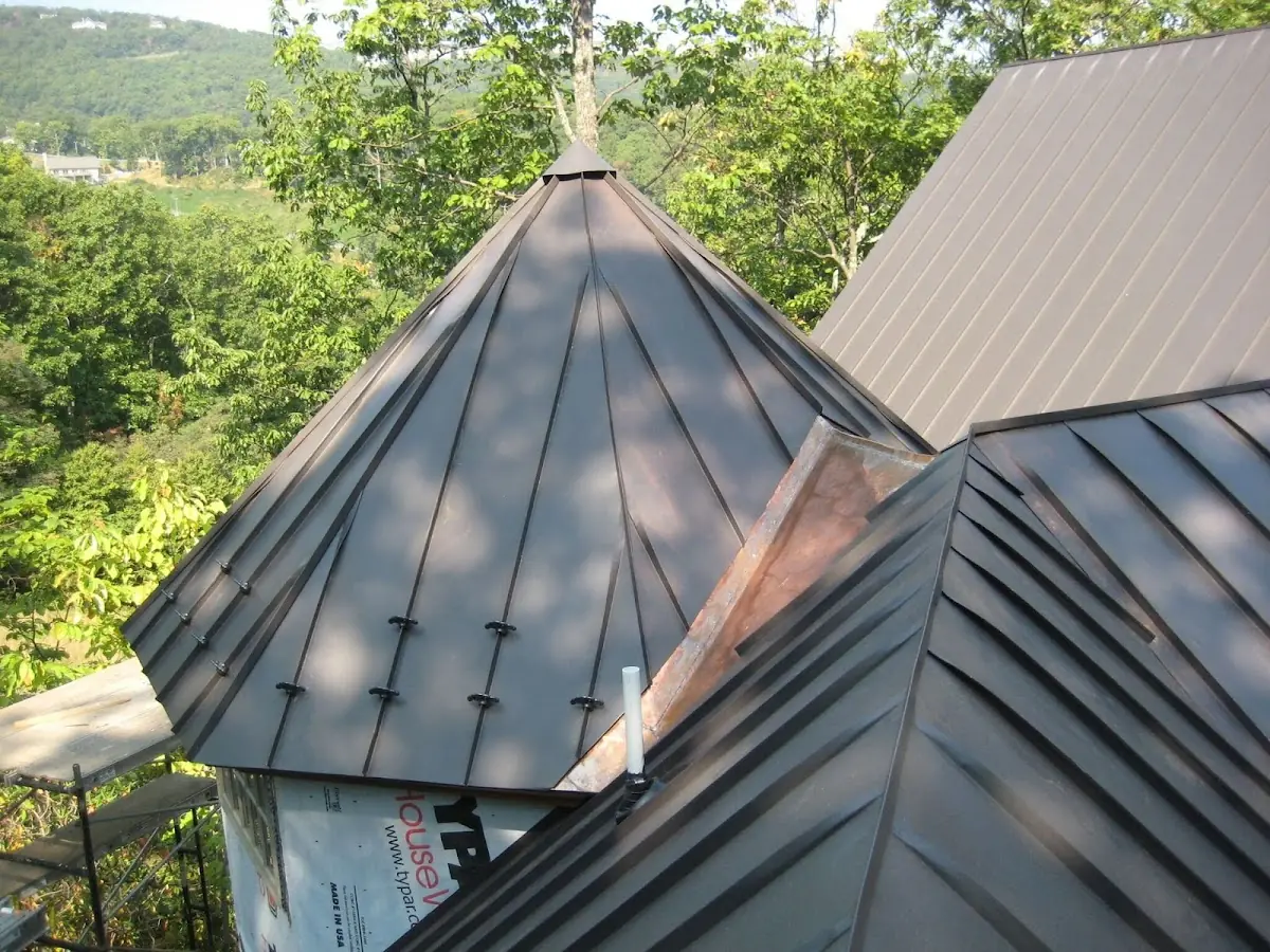 Professional Roof Tarp Installation by Craftsman Roofing in Simons